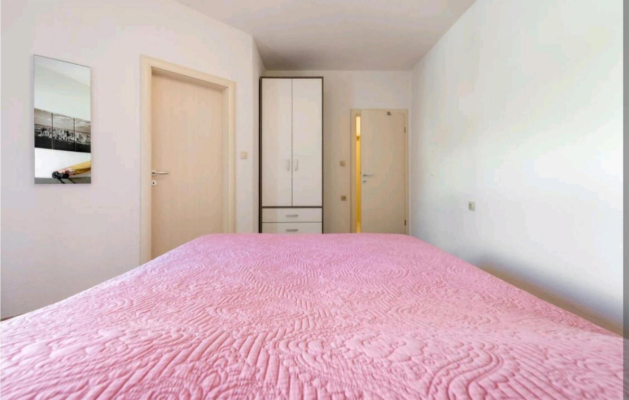Amazing Apartment In Selca With Wifi Exteriör bild